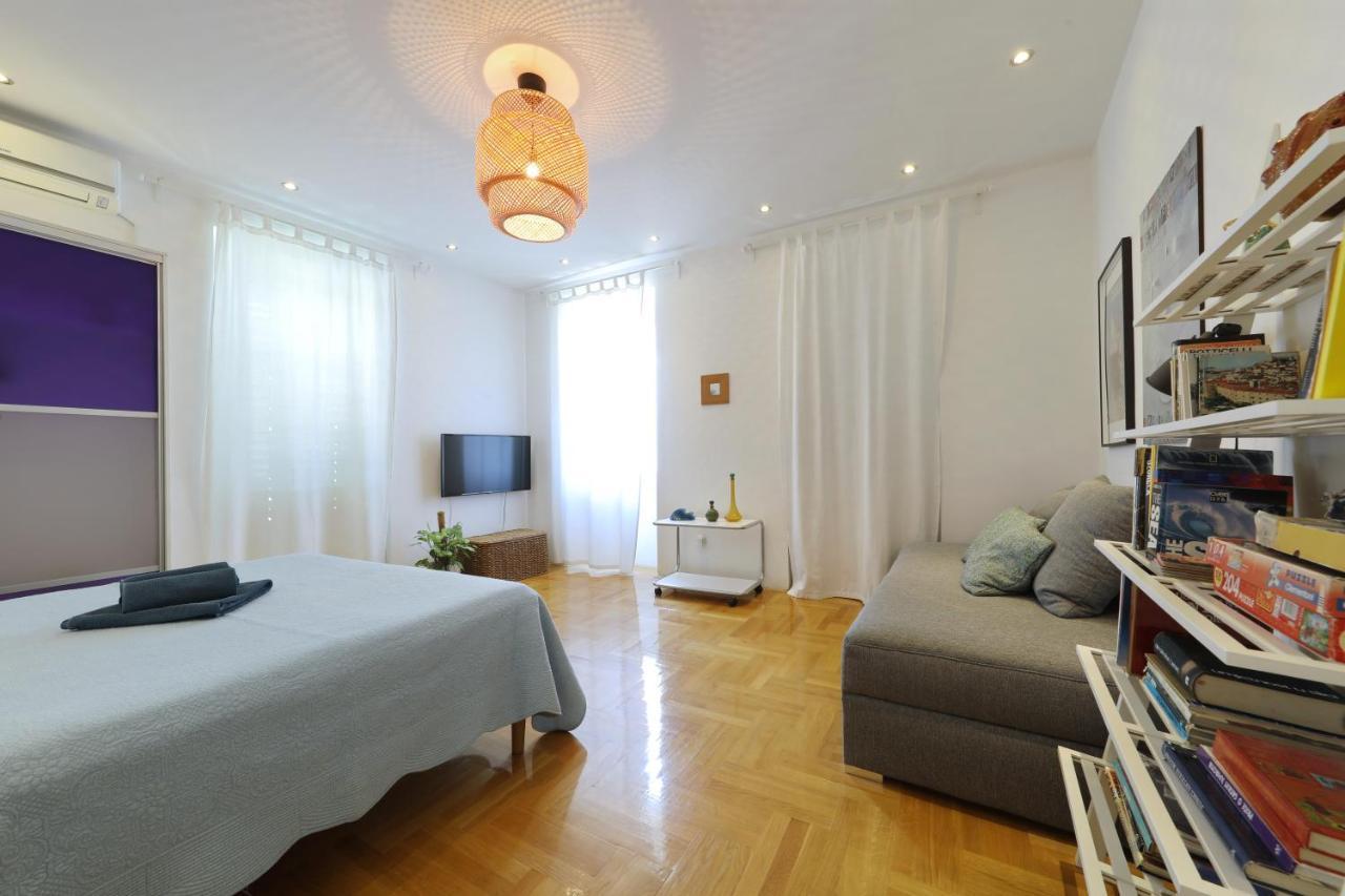 Lovely Rita'S Sibenik - Apartment City Center With Central Heating Exterior photo