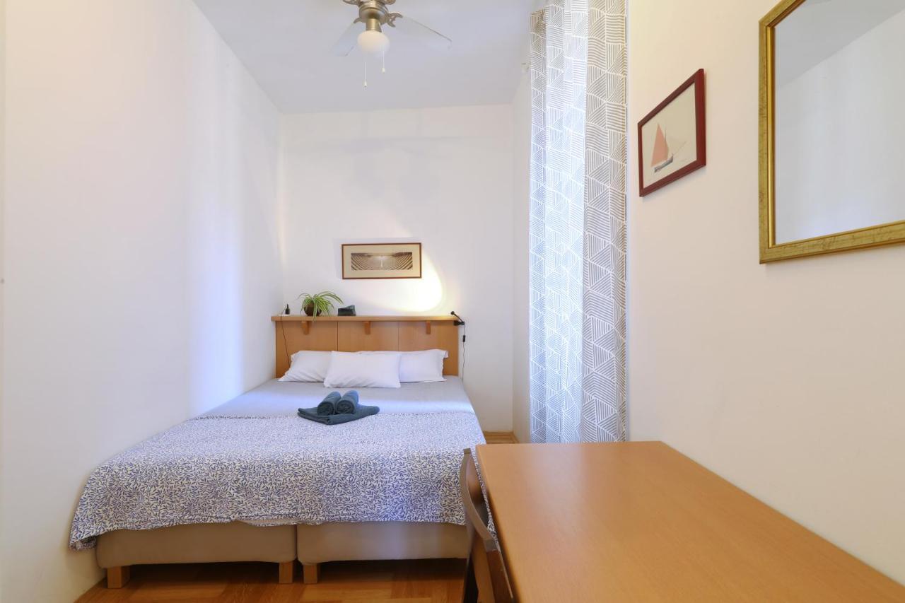 Lovely Rita'S Sibenik - Apartment City Center With Central Heating Exterior photo