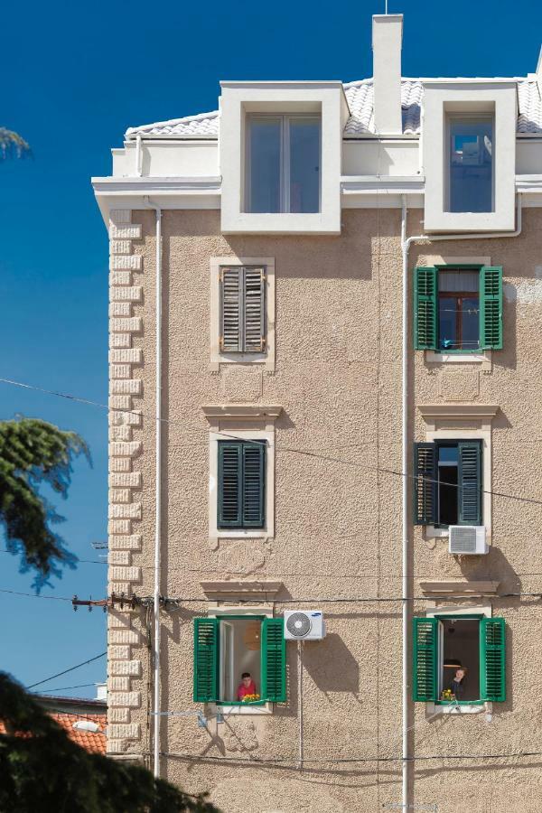 Lovely Rita'S Sibenik - Apartment City Center With Central Heating Exterior photo